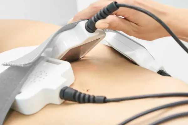 Lipolaser efekty - Ile cm ubywa i po ilu zabiegach widać rezultaty?